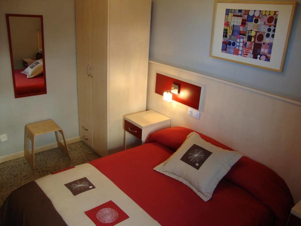 Hostal Badalona Eksteriør bilde